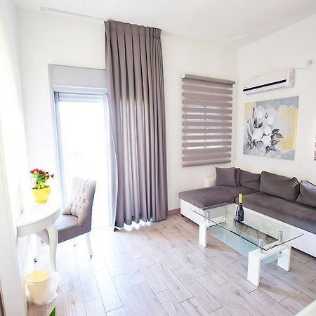 Rothschild 1929 Luxury Apartments Hotel Хайфа Экстерьер фото