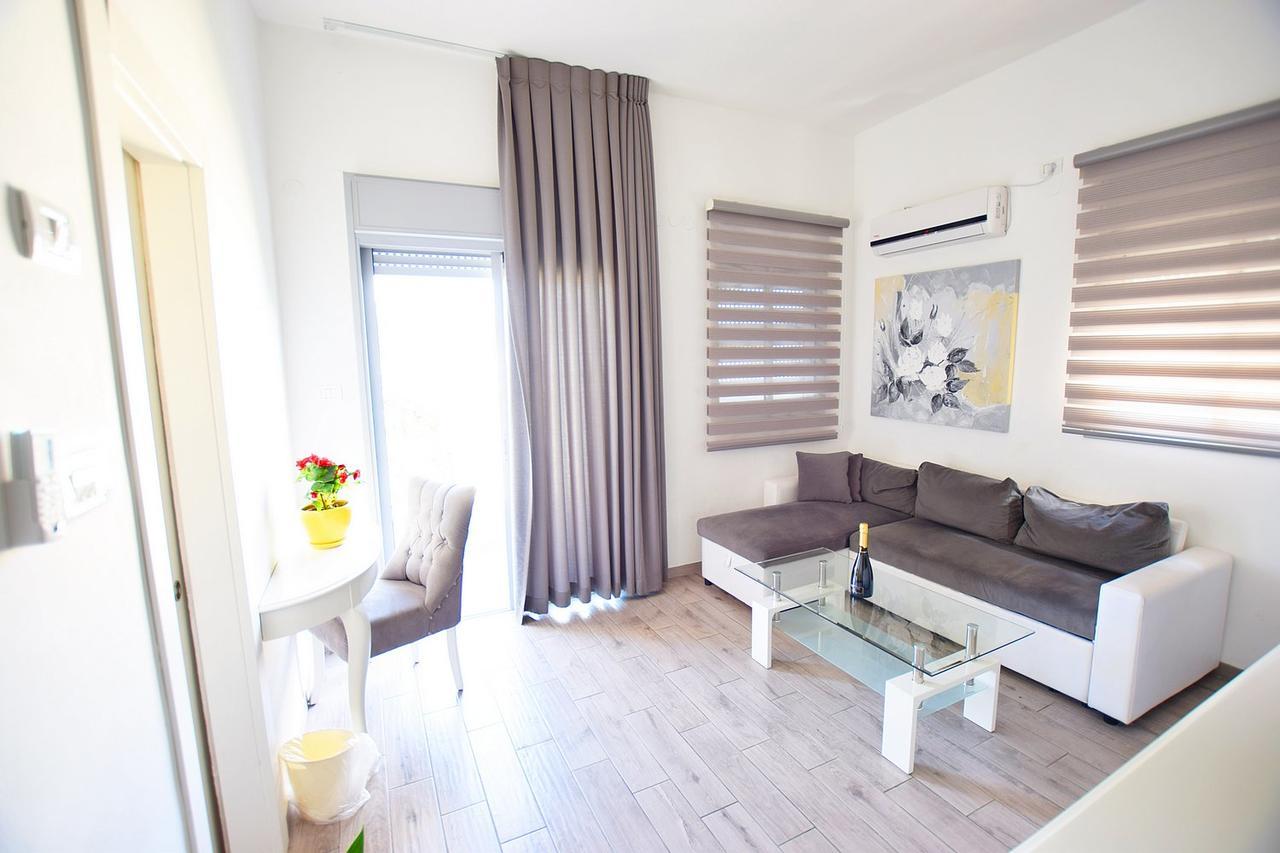 Rothschild 1929 Luxury Apartments Hotel Хайфа Экстерьер фото